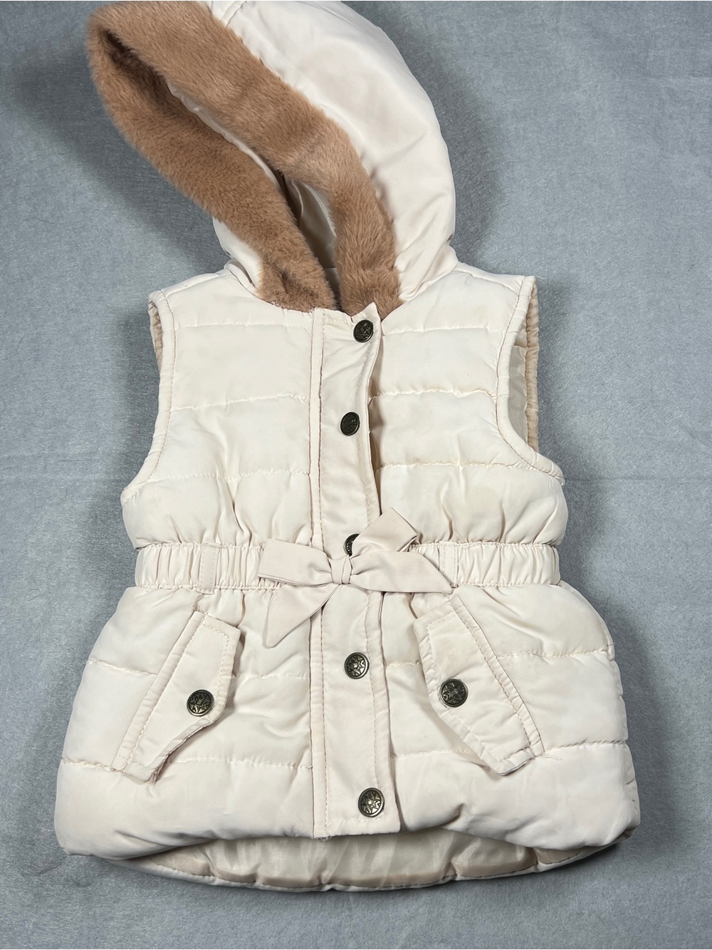 Nicole Miller Girls 2T Ivory Puffer Vest Faux Fur Hood Bow Preppy